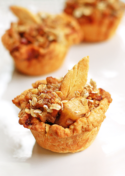 mini apple pies