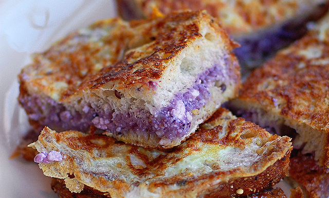 stuffed-french-toast-slider stuffed-french-toast-slider