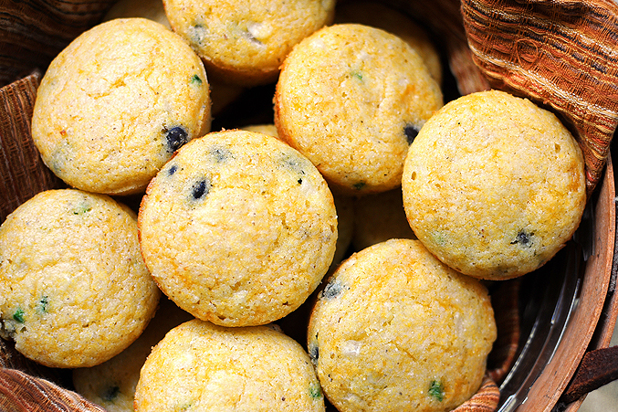 cheddar-jalapeno-cornbread-featuredb