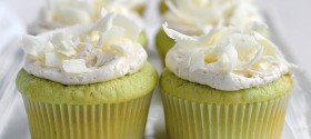 pistachio-cupcakes-1 pistachio-cupcakes-1