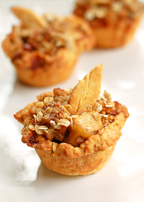 Mini Apple Pie Recipe and Thanksgiving Dessert Ideas