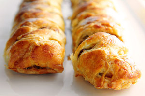 Sausage Apple Puff Pastry Braid Recipe