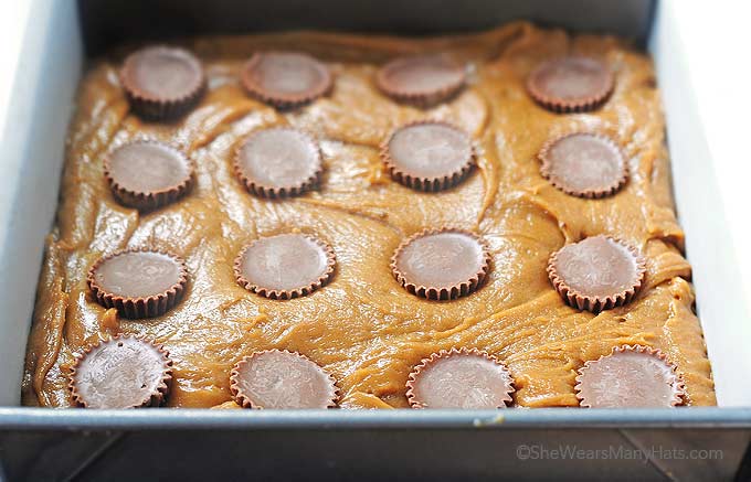What is a good recipe with peanut butter cups as an ingredient?