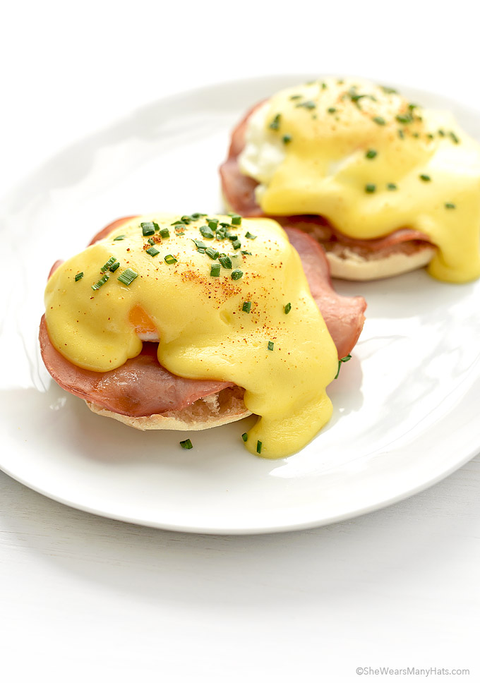 What are some recipes for eggs Benedict?