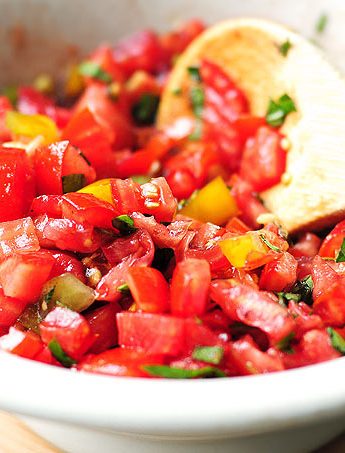 tomato bruschetta recipe shewearsmanyhats.com