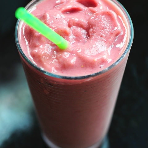 Rhubarb Strawberry Smoothie Recipe