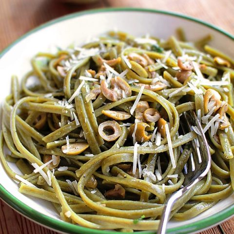 Spinach Pasta with Olives, Basil, Garlic and Lime Recipe