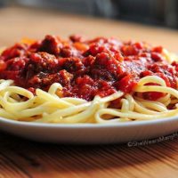 Spaghetti Sauce Recipe | shewearsmanyhats.com