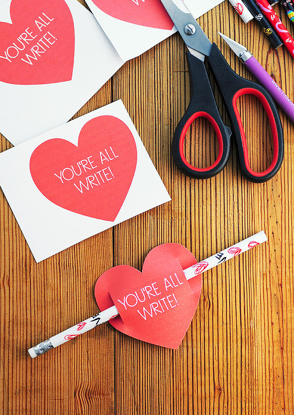 Kids Valentines Day Card Free Printable | shewearsmanyhats.com