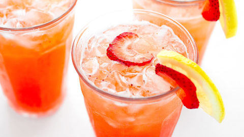 Strawberry Lemonade Recipe She Wears Many Hats