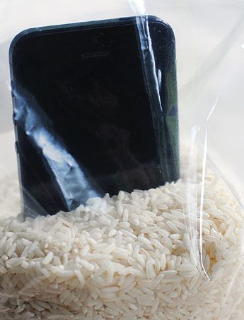 How To Dry a Wet Cell Phone