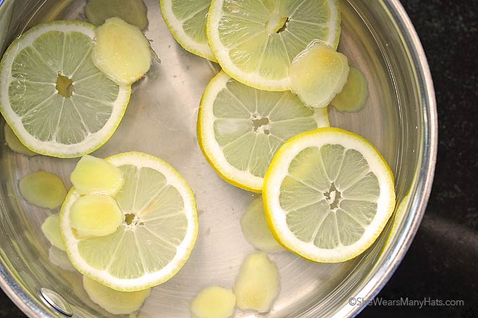 https://shewearsmanyhats.com/wp-content/uploads/2014/08/lemon-ginger-tea-2.jpg