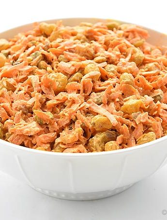 Spicy Ginger Carrot Salad Recipe with Raisins and Pistachios | shewearsmanyhats.com