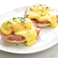 Eggs Benedict with Hollandaise Sauce | shewearsmanyhats.com