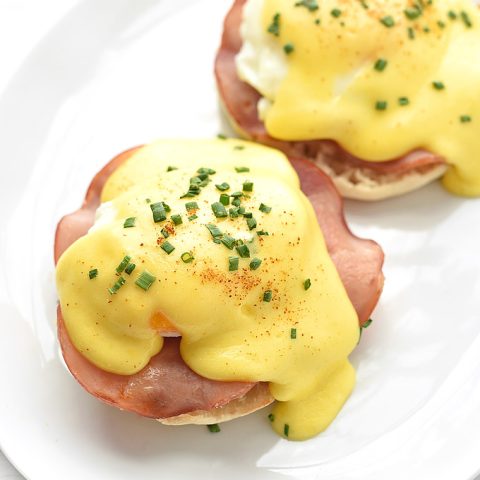Eggs Benedict Recipe | shewearsmanyhats.com