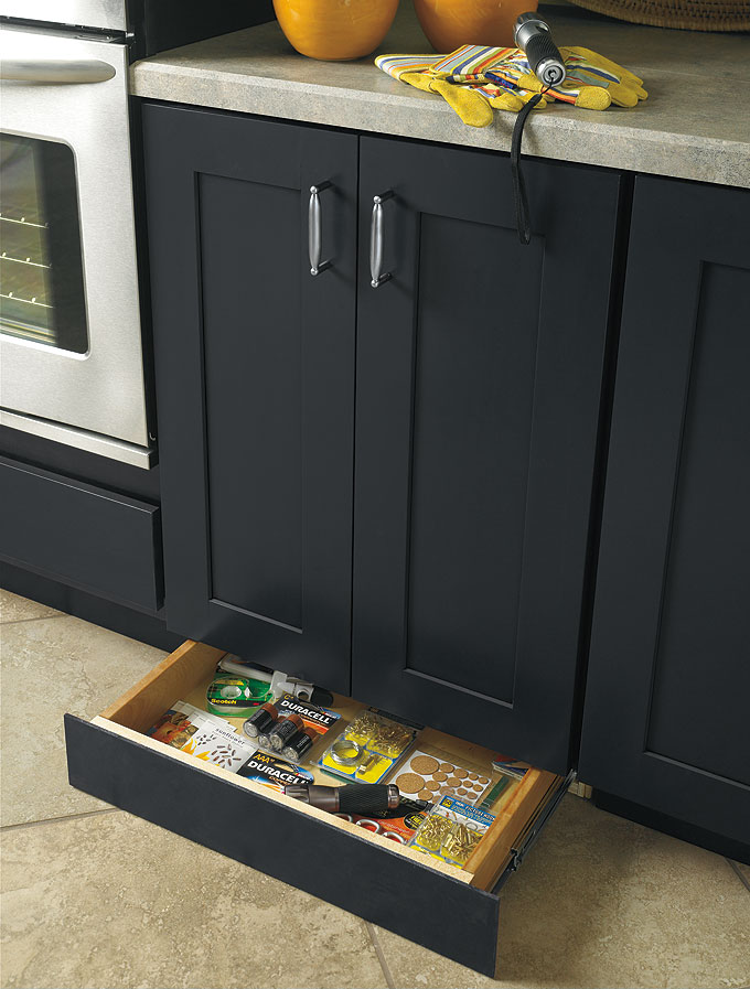 Organized Kitchen Cabinets She Wears Many Hats