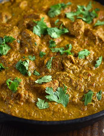 Easy Butter Chicken Recipe | shewearsmanyhats.com