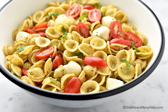 Easy Caprese Pasta Salad Recipe - She Wears Many Hats