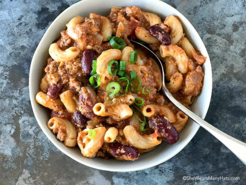 https://shewearsmanyhats.com/wp-content/uploads/2017/10/chili-mac-and-cheese-recipe-5-480x360.jpg