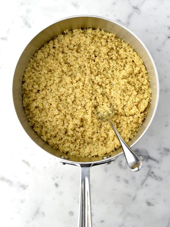 How to Cook Quinoa | shewearsmanyhats.com